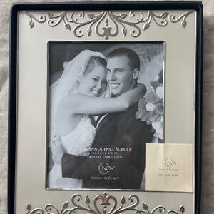 Lenox frame